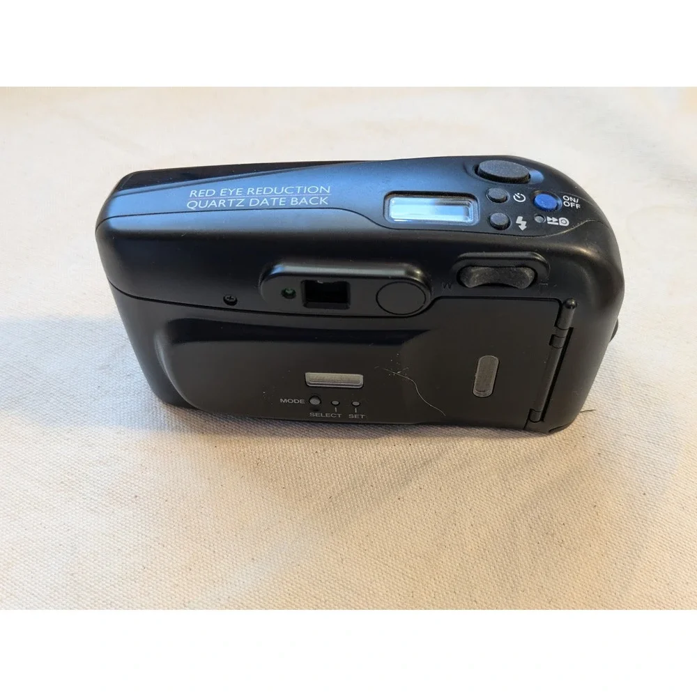 Yashica Elite Zoom 35mm Film Camera 38-65mm Lens Box PA-05 Working